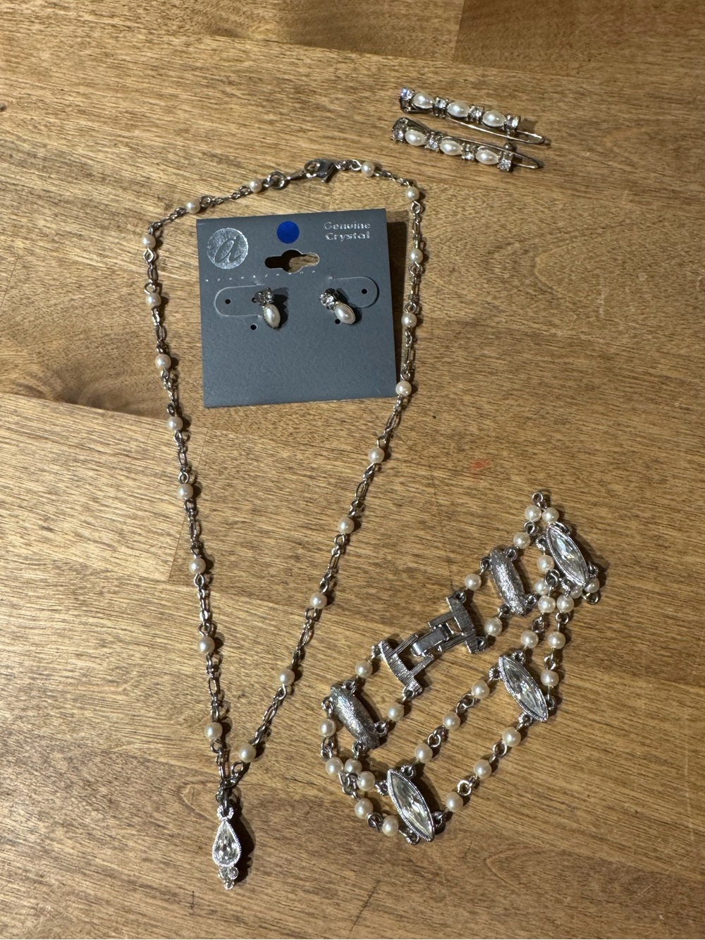 Vintage Pearl and Crystal Jewelry Set